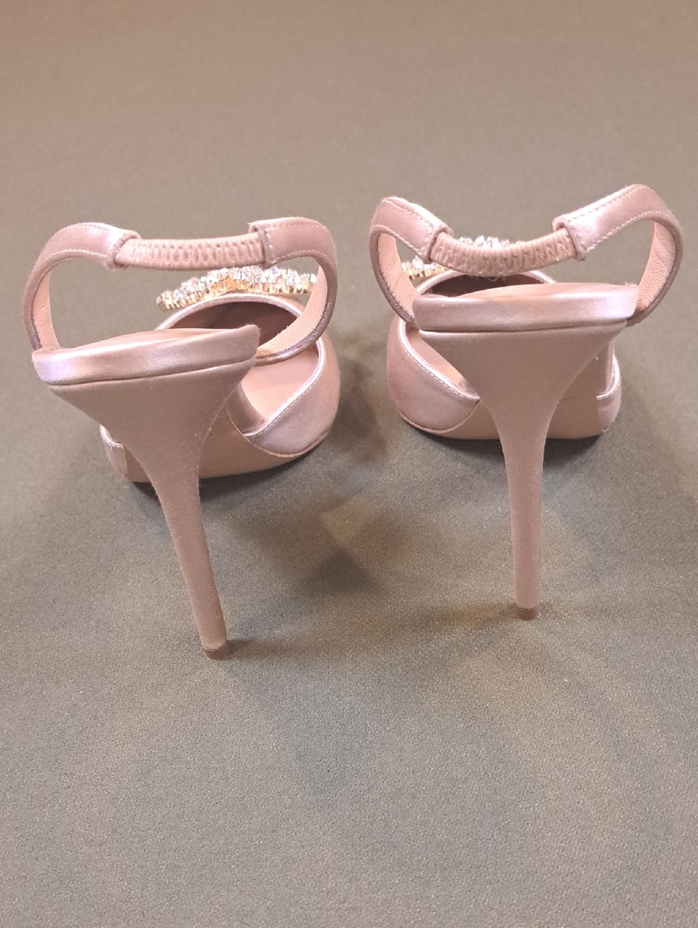 Bruno Magli Moda Pump in Champagne Satin Leather - Size: 10.5 (EU 42) - Picture 5 of 9